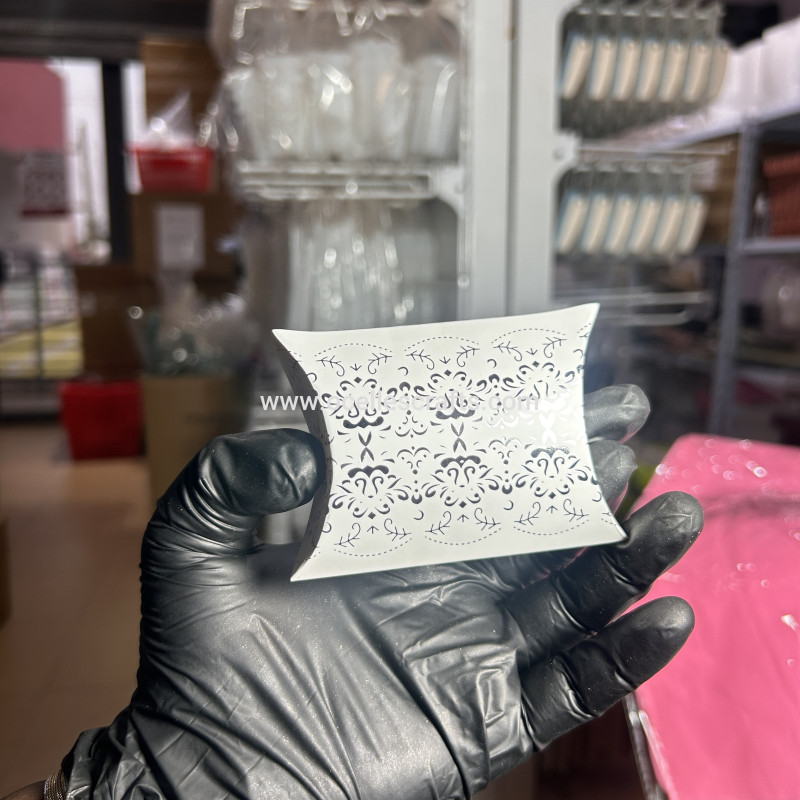 50pcs Silver Floral Pillow Box for packaging Keychains