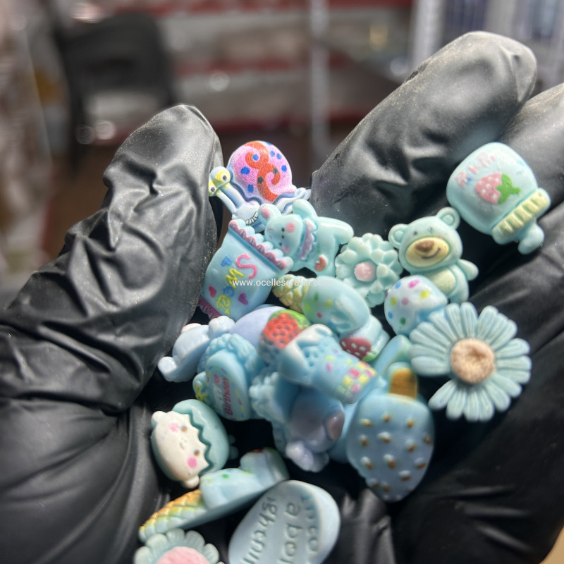 Light Blue Flat back Resin Charms for Junk Phonecase