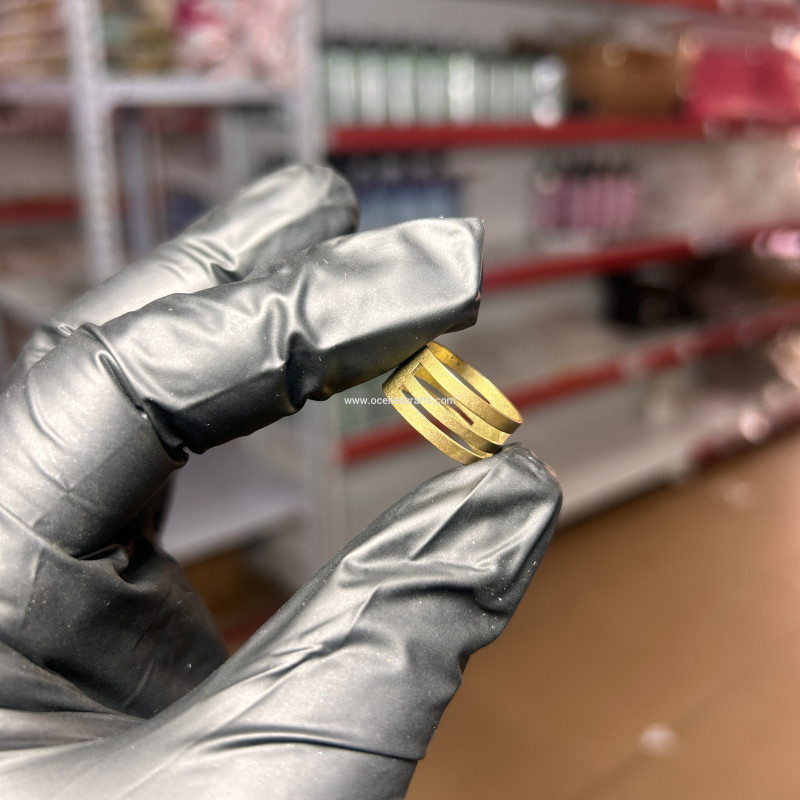 Gold Jumpring Opener