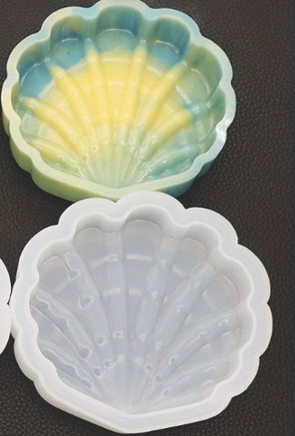 Flat Base Clam Shell Storage Mold
