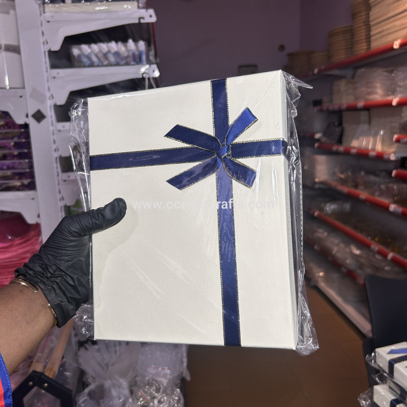 A5 Blue Base Packaging Box (25*20*5cm)