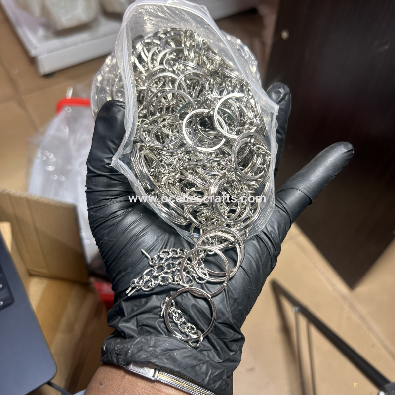 250pcs Silver Keyrings with Eyescrews