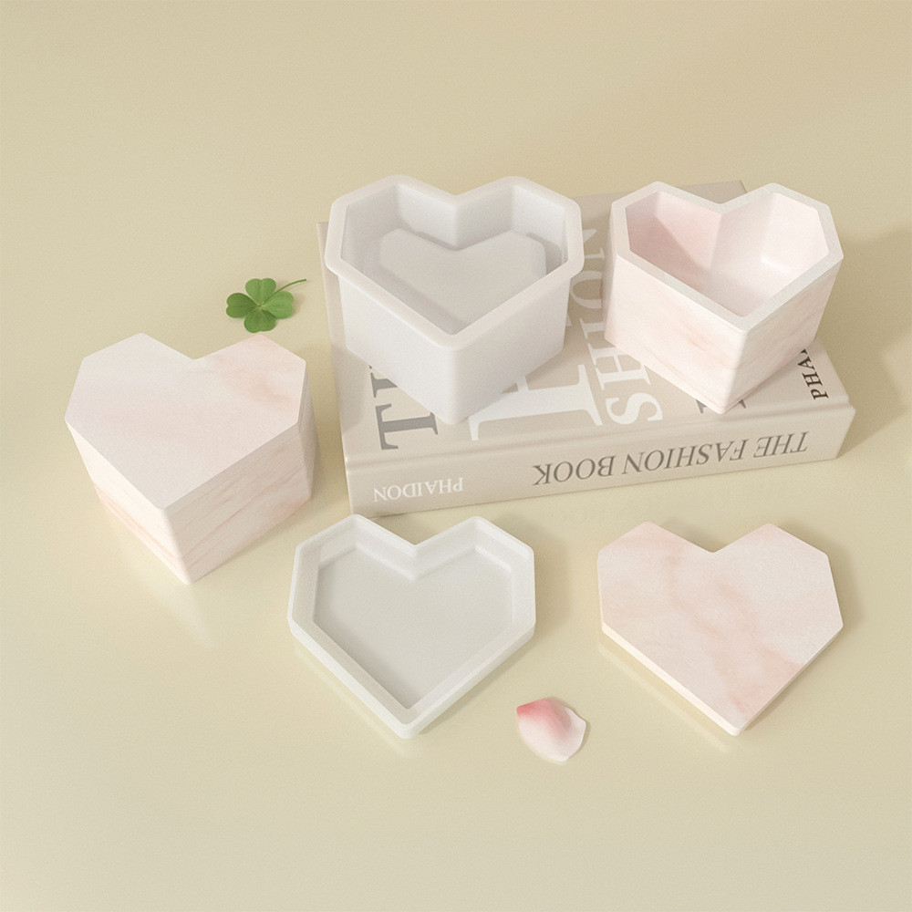 11.2cm Heart Storage Mold