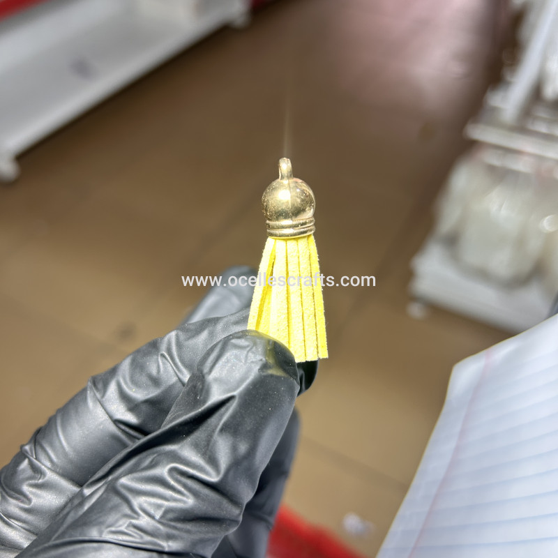 Yellow Gold Cap Leather Tassel